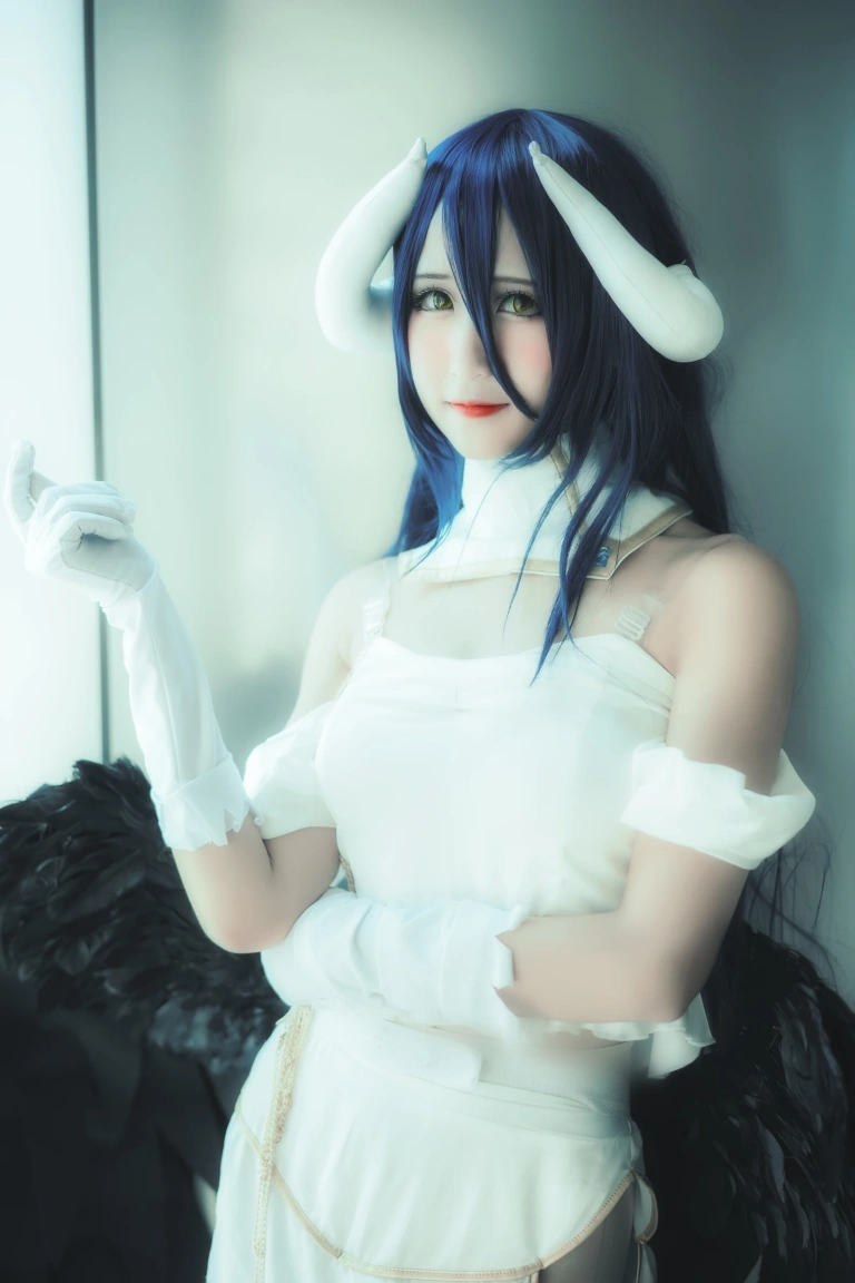 三度_69《雅儿贝德》主题写真：9张全套美图