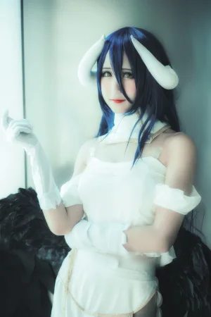 三度_69《雅儿贝德》主题写真：9张全套美图