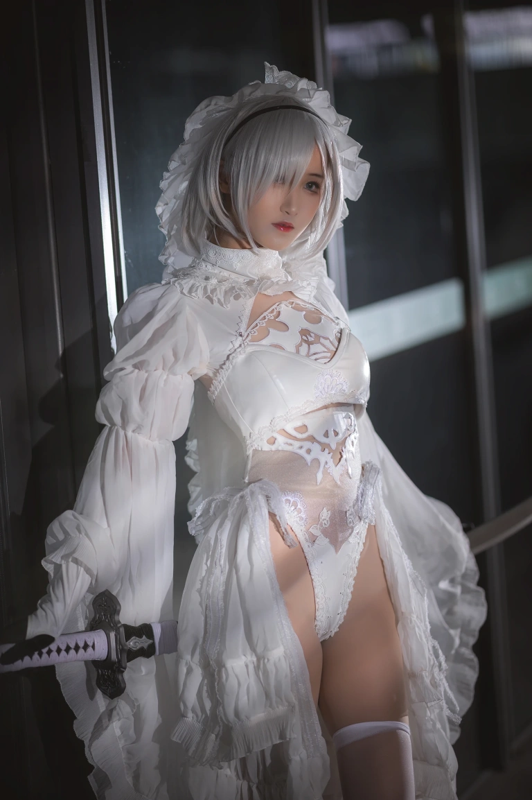 三度_69《2B 自拍》主题写真：27张全套美图