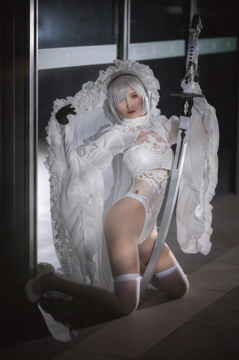 三度_69《2B 自拍》主题写真：27张全套美图