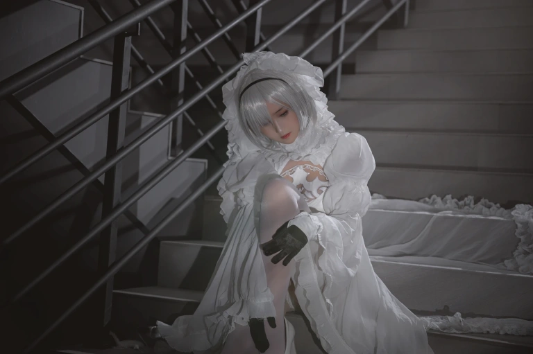 三度_69《2B 自拍》主题写真：27张全套美图