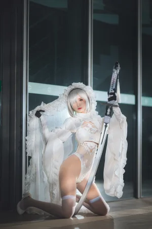 三度_69《2B 自拍》主题写真：27张全套美图