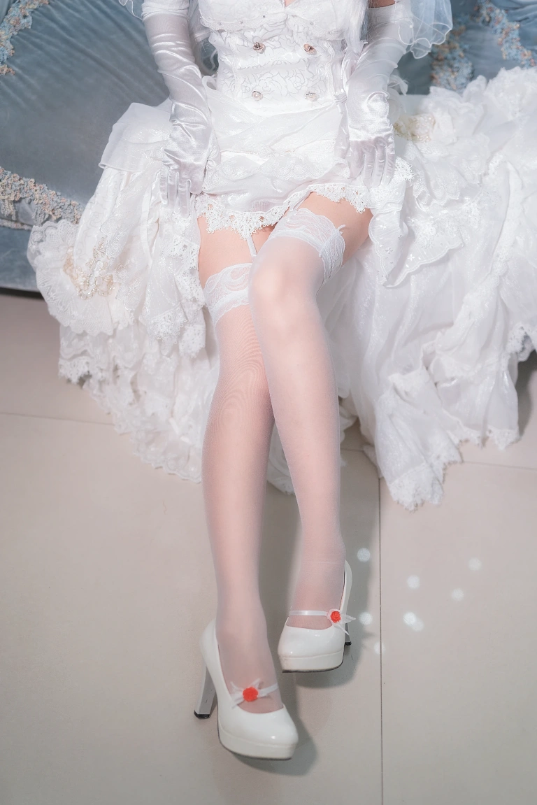 三度_69《G36c花嫁》主题写真：40张全套美图