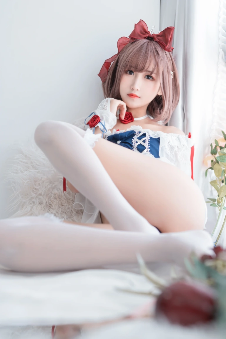 三度_69《白雪姬》主题写真：41张全套美图，含3个视频