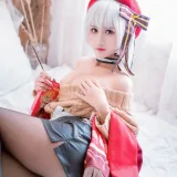 三度_69《贝尔法斯特》主题写真：19张全套美图