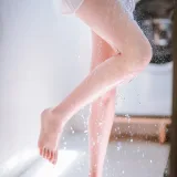 三度_69《赤夏》主题写真：21张全套美图
