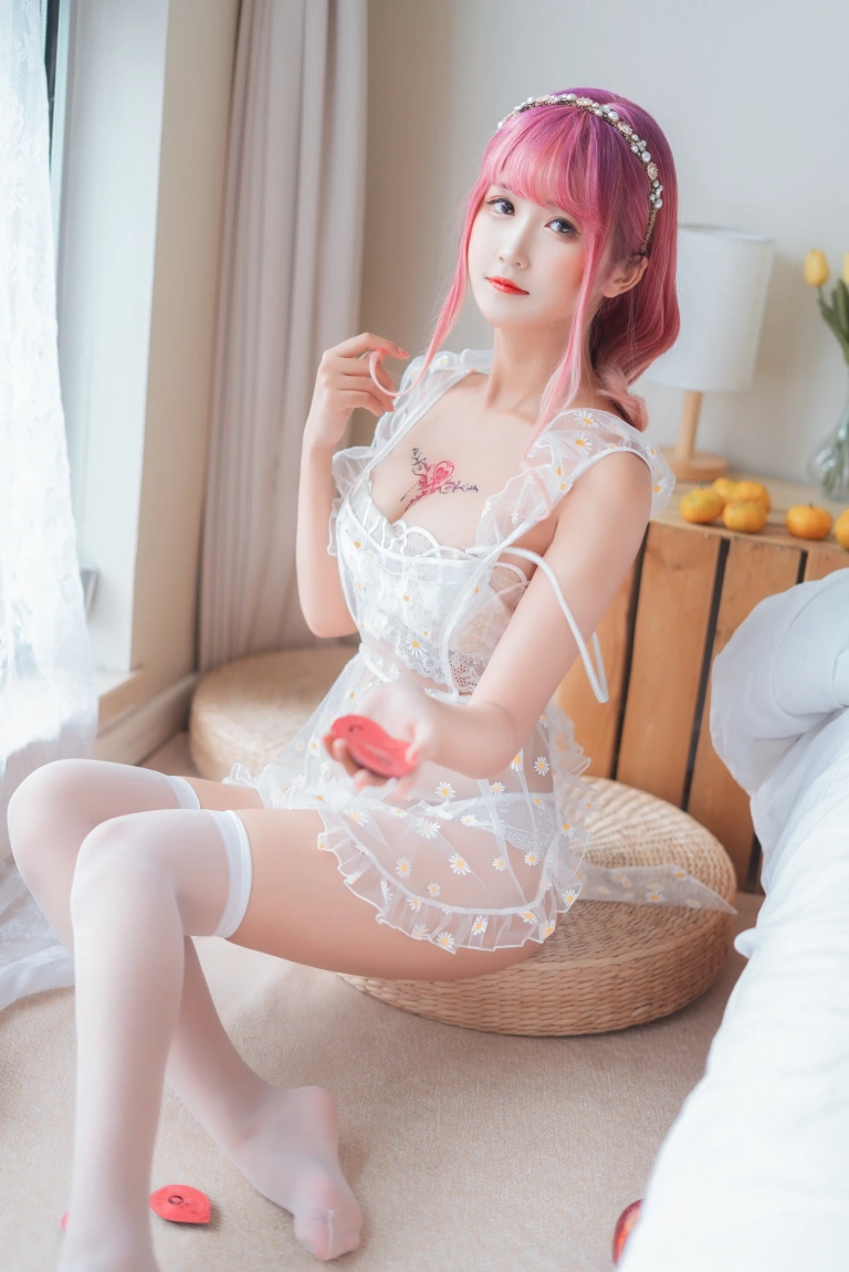 三度_69《雏菊围裙》主题写真：47张全套美图