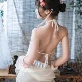 三度_69《肚兜》主题写真：32张全套美图