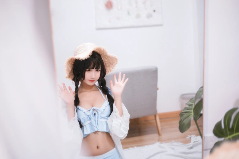 三度_69《房间里的夏天》主题写真：42张全套美图