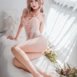 三度_69《精灵紧身衣》主题写真：31张全套美图，含5个视频