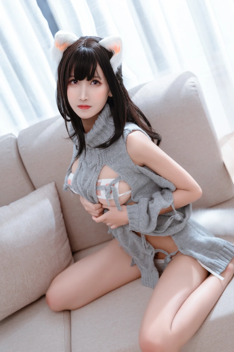 三度_69《露背毛衣》主题写真：36张全套美图，含2个视频