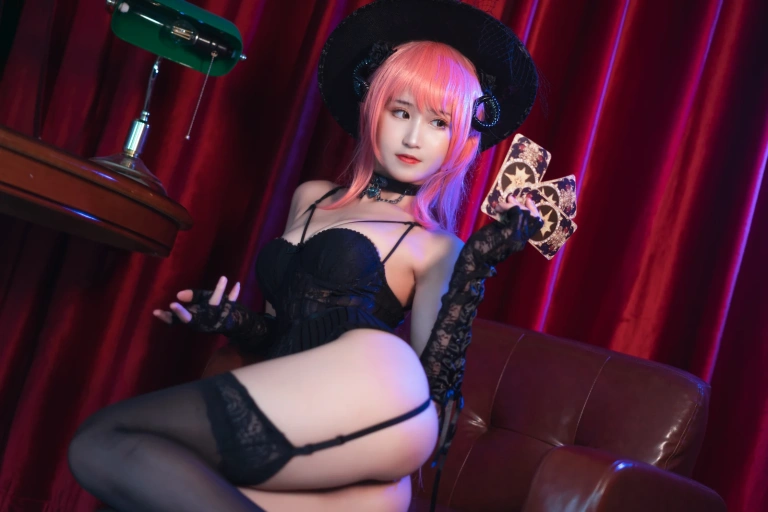 三度_69《双面恋人》主题写真：36张全套美图，含1个视频