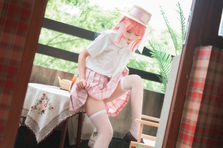 三度_69《双面恋人》主题写真：36张全套美图，含1个视频
