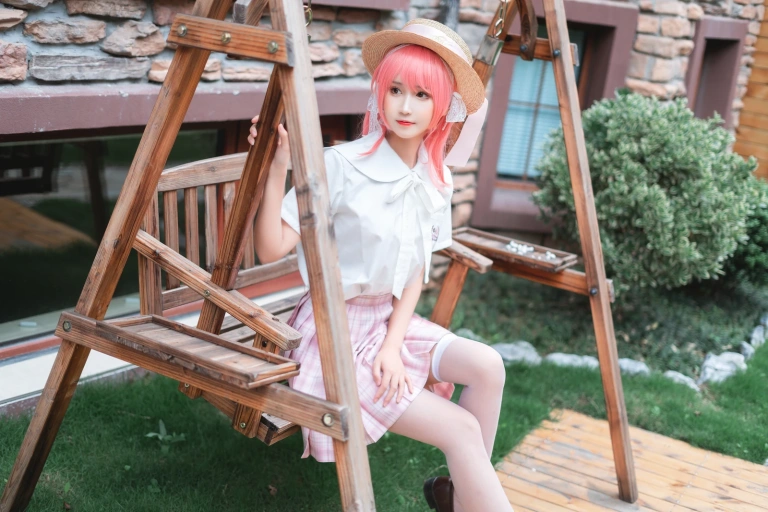 三度_69《双面恋人》主题写真：36张全套美图，含1个视频