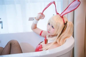 三度_69《兔女郎》主题写真：40张全套美图