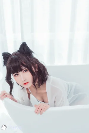三度_69《兔玩映画 夏日泳装 白丝喵》主题写真：42张全套美图