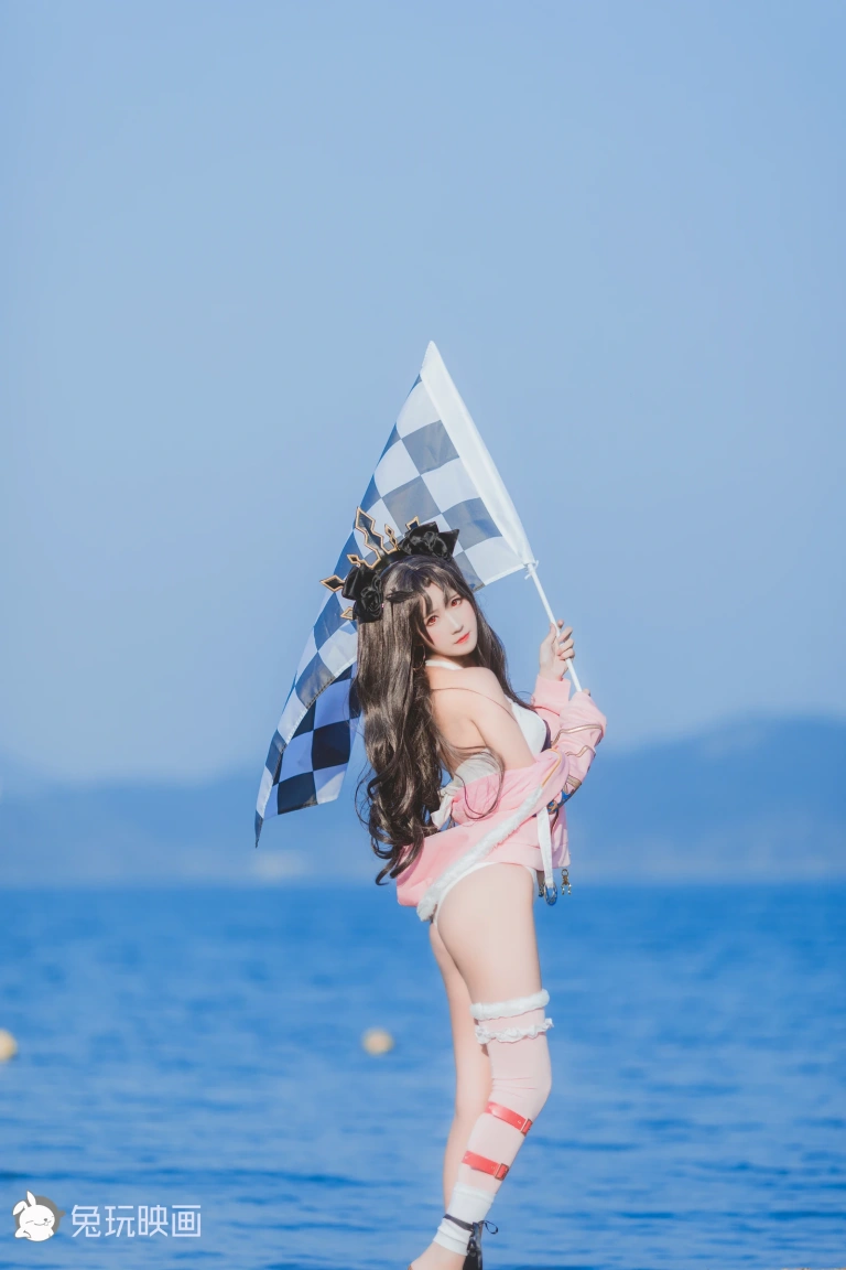 三度_69《兔玩映画 泳装凛》主题写真：42张全套美图