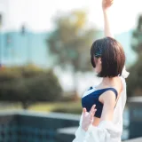 三度_69《小黄帽》主题写真：40张全套美图