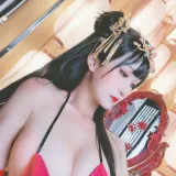 三度_69《逸仙 自拍》主题写真：20张全套美图