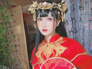 三度_69《逸仙 自拍》主题写真：20张全套美图
