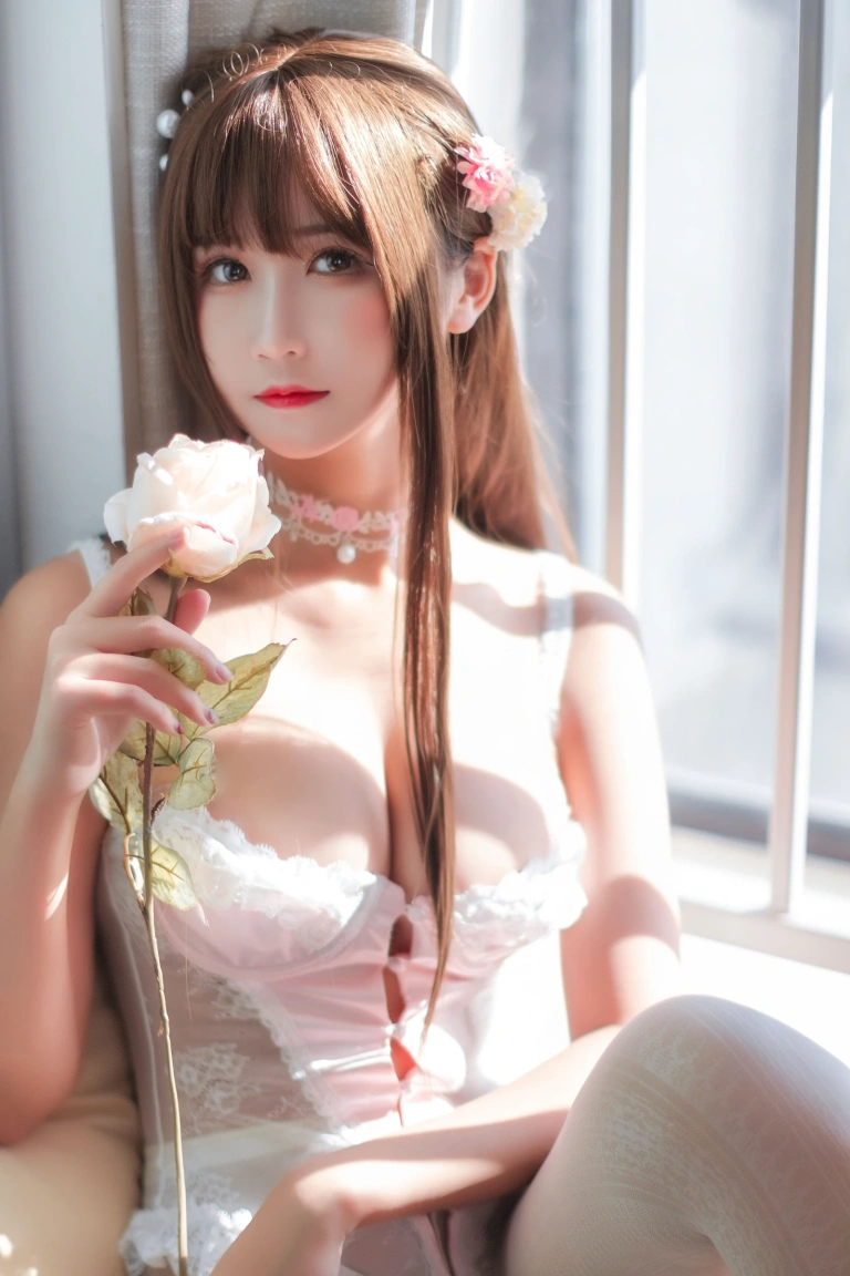 三度_69《白丝芭蕾》主题写真：20张全套美图