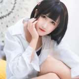 三度_69《衬衫日常》主题写真：22张全套美图