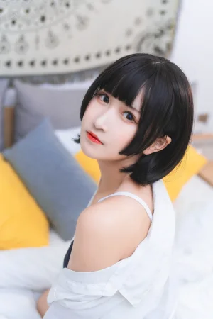 三度_69《衬衫日常》主题写真：22张全套美图