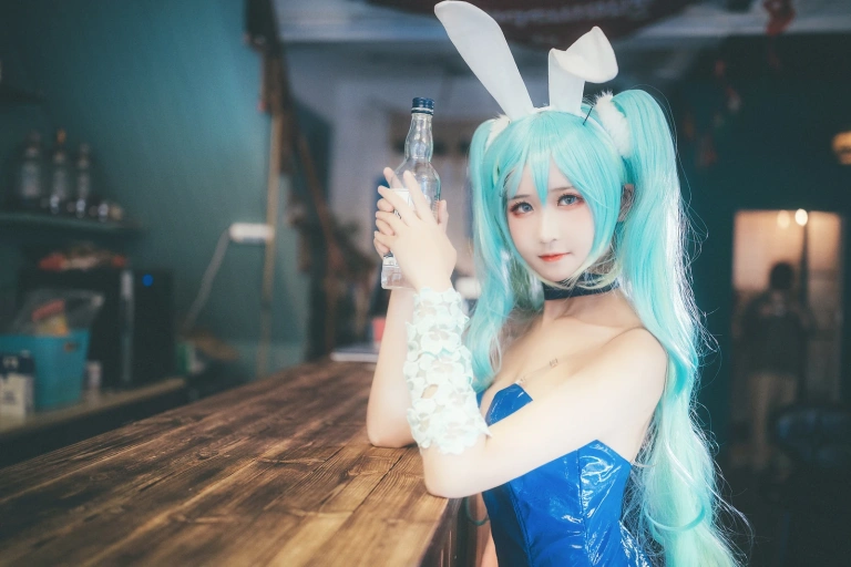 三度_69《琴女兔女郎》主题写真：41张全套美图