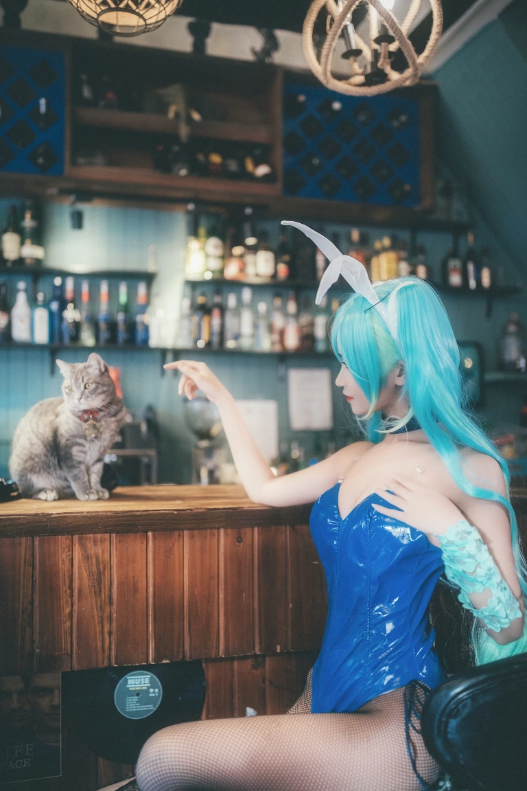 三度_69《琴女兔女郎》主题写真：41张全套美图