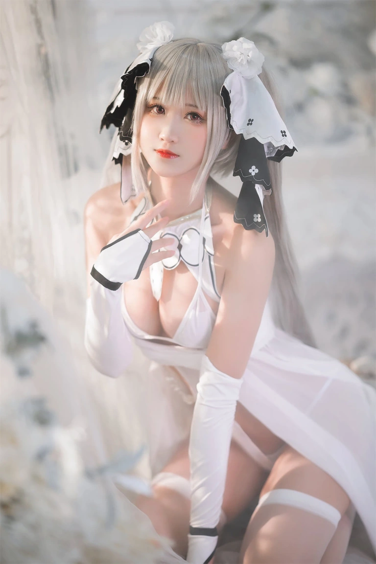 三度_69《可畏白纱》主题写真：55张全套美图