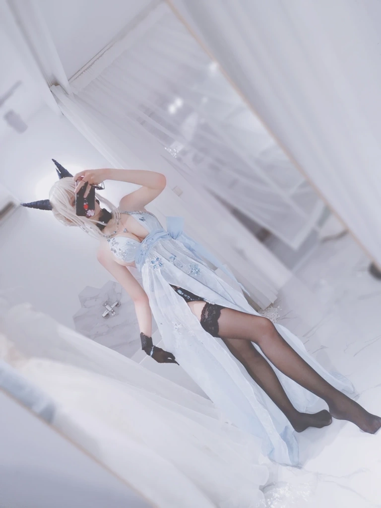 三度_69《黑枪呆》主题写真：50张全套美图