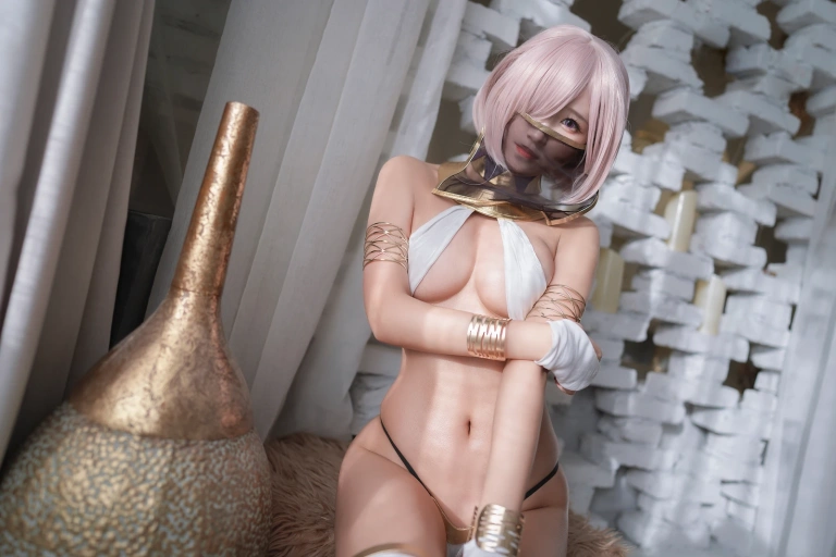三度_69《玛修舞娘》主题写真：27张全套美图