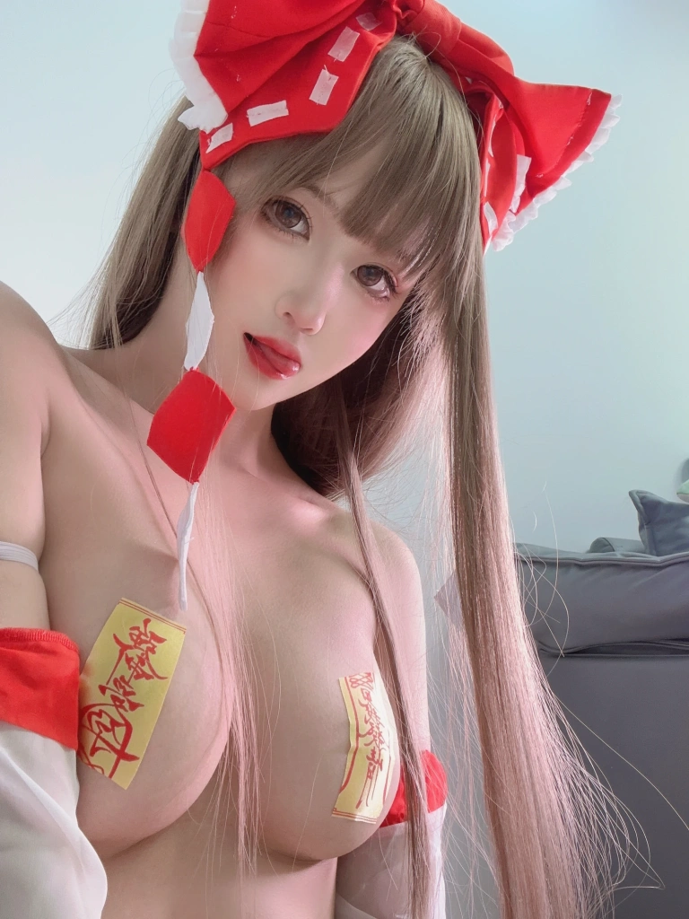 三度_69《巫女》主题写真：55张全套美图，含4个视频