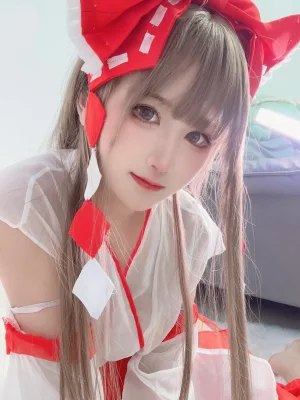 三度_69《巫女》主题写真：55张全套美图，含4个视频