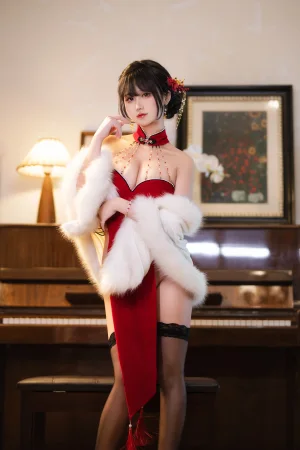 三度_69《红丝绒旗袍》主题写真：75张全套美图，含3个视频