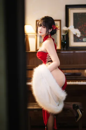 三度_69《红丝绒旗袍》主题写真：75张全套美图，含3个视频