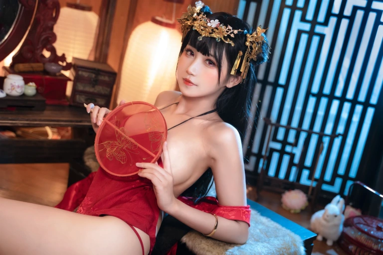 三度_69《2025新年自拍套装》主题写真：62张全套美图