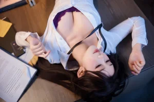三度_69《OL组合》主题写真：60张全套美图，含2个视频