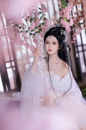 三度_69《小师姐》主题写真：81张全套美图