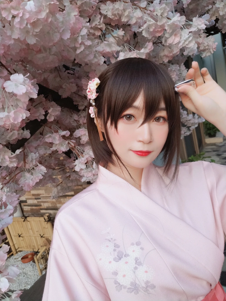 白银81《和服温泉》主题写真：40张全套美图