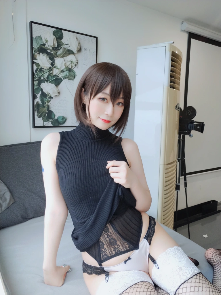 白银81《黑色包臀裙》主题写真：35张全套美图，含2个视频