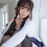 白银81《邻家大姐姐的黑丝2 DLC》主题写真：35张全套美图，含1个视频