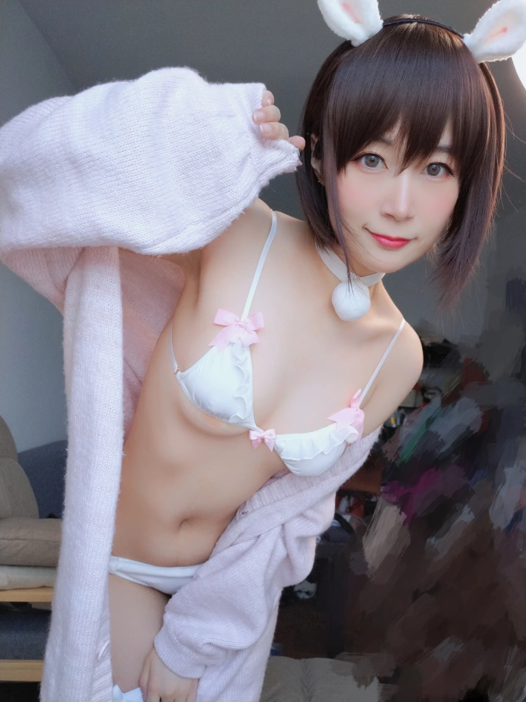 白银81《兔子1》主题写真：40张全套美图，含2个视频