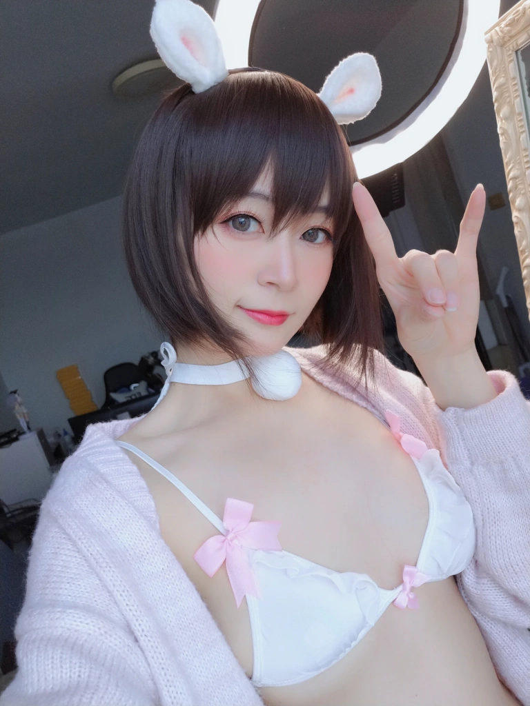 白银81《兔子1》主题写真：40张全套美图，含2个视频