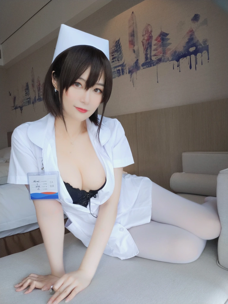 白银81《短发小护士》主题写真：37张全套美图