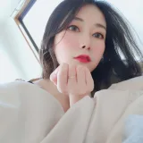 白银81《甜美后辈日常篇》主题写真：130张全套美图，含3个视频