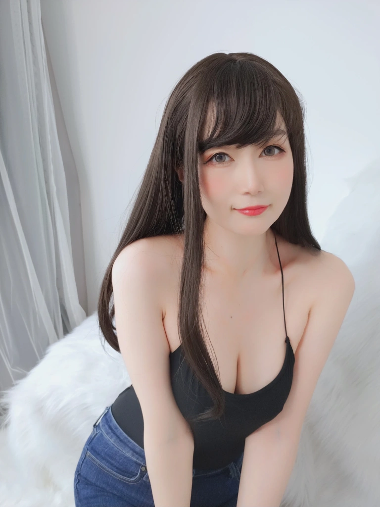 白银81《露背上衣》主题写真：63张全套美图，含1个视频