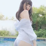 白银81《游泳课》主题写真：91张全套美图，含8个视频