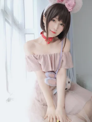 白银81《桌面壁纸》主题写真：100张全套美图，含5个视频