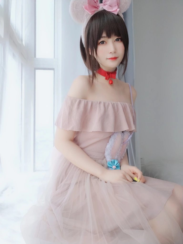 白银81《桌面壁纸》主题写真：100张全套美图，含5个视频